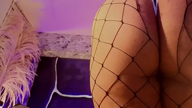 Estrella05  online show from February 6, 6:17 am