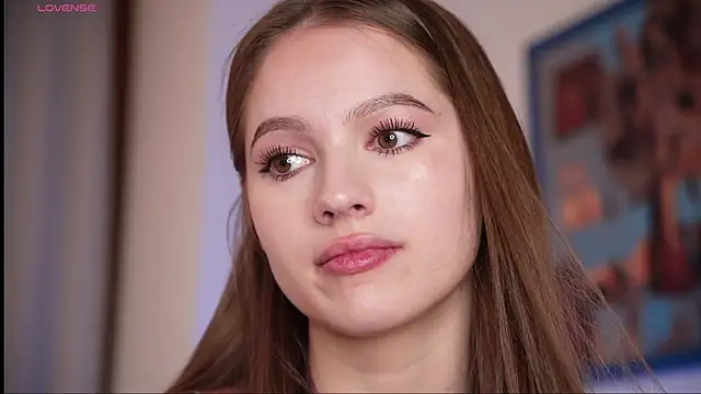 hecola online show from April 21, 12:45 pm