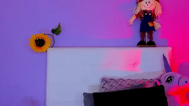 Charlotte11-11 online show from October 30, 7:48 pm