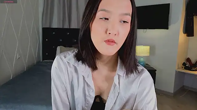 CarrieAmber online show from March 31, 2:17 pm