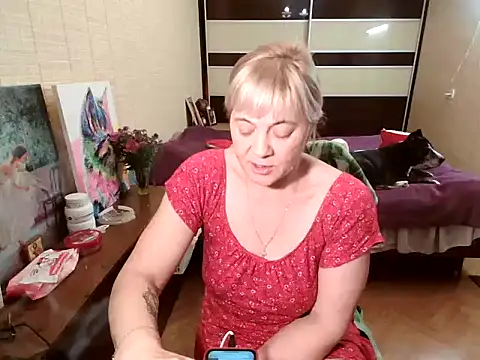 Snapshot of Lia_Laguna77 chatting on October 6, 6:56 pm Lia Laguna77 online show from October 6, 6:56 pm