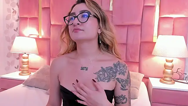 AmbarSantany online show from March 8, 12:18 am