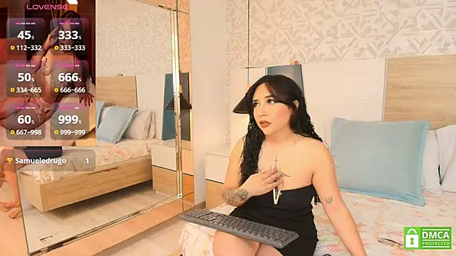 Megansttein  online show from October 11, 8:11 pm