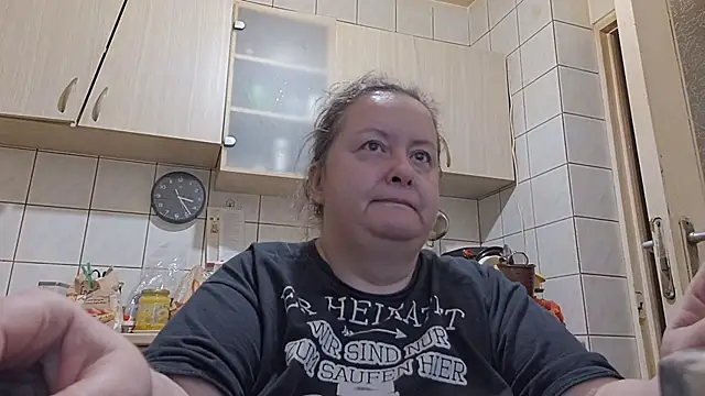 melissaBlessing online show from April 13, 12:23 am