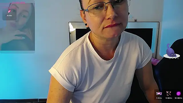 milly sanchez online show from October 13, 11:07 pm