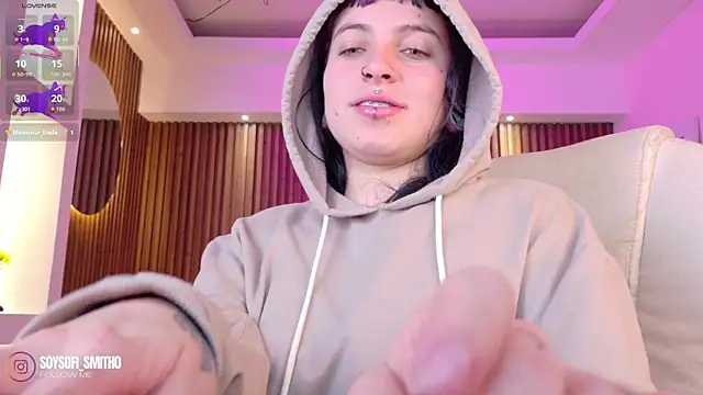 Lucy Smith2 online show from January 14, 4:17 am