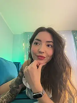 Oh My Dianee online show from April 8, 9:22 am