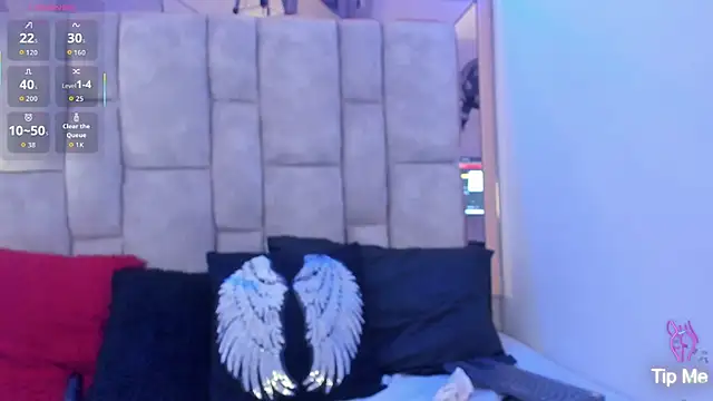 Oliviaa Evans online show from March 22, 12:38 am