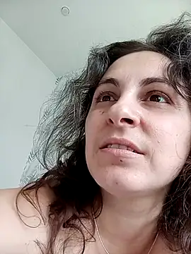 ShelaDiass online show from February 27, 6:24 am