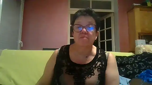 Vandeae44 online show from May 5, 8:23 pm