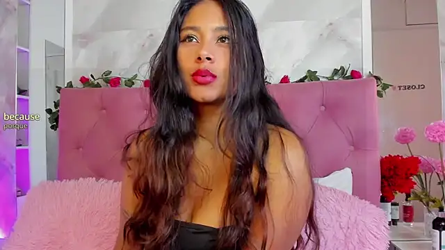 Snapshot of AnnaQueen_ chatting on October 14, 5:37 pm AnnaQueen online show from October 14, 5:37 pm