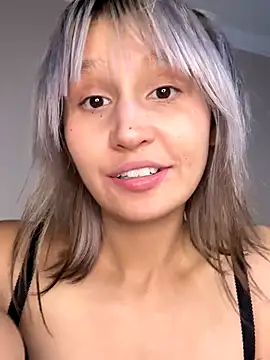 bigbabykiki online show from November 14, 6:52 pm