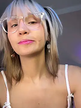 bigbabykiki online show from November 20, 6:53 pm