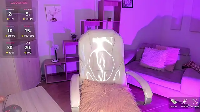 Alexx Scoot online show from November 12, 8:07 pm