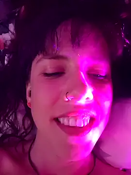 Lyrass online show from April 11, 5:05 pm