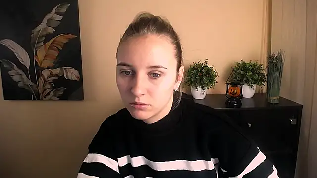  Nicole new online show from October 30, 9:22 am