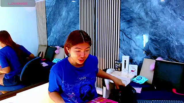 Isalombardi online show from September 21, 4:55 am