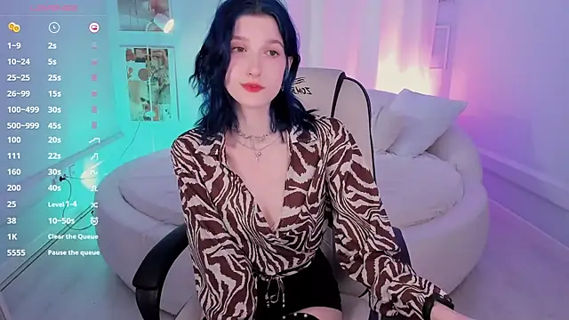 Lil Melanie  online show from March 18, 11:59 am