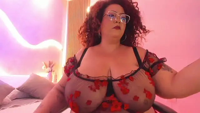 MaraaSweett online show from December 19, 2:05 am