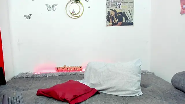 Cloesweet 1 online show from November 1, 2:48 am