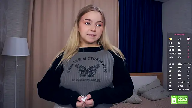 ZaraCreedon online show from November 13, 5:06 am