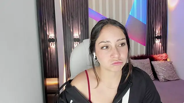 emily layton online show from September 21, 4:16 pm