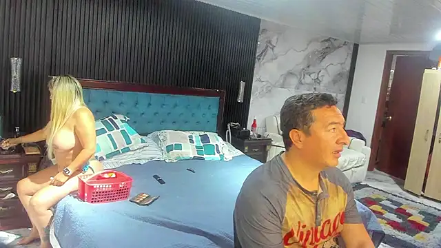 Snapshot of Sam_and_molly_ chatting on September 17, 8:40 pm Sam and molly  online show from September 17, 8:40 pm