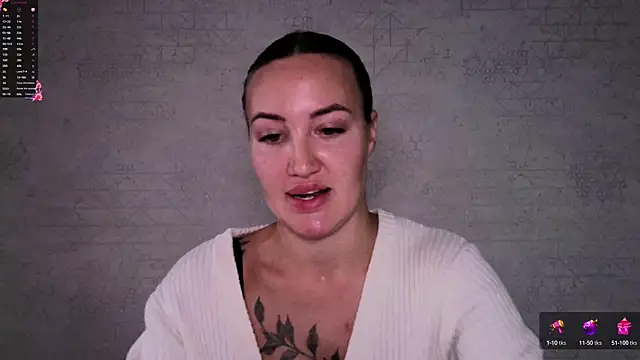 Snapshot of Stasia_Queen chatting on October 1, 9:25 am Stasia Queen online show from October 1, 9:25 am