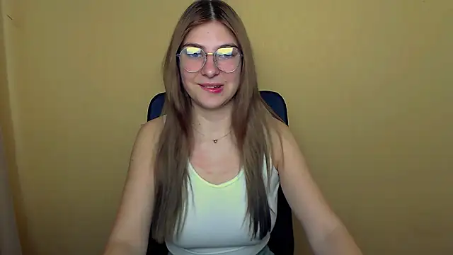 Luna Lush  online show from October 28, 10:21 am