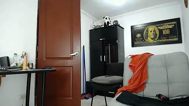 conejita hotxxx online show from March 12, 8:55 pm