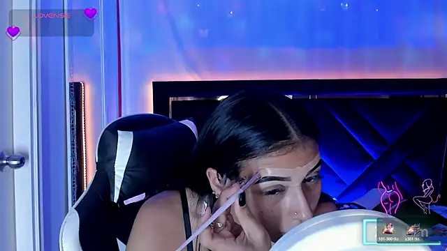 ZaraLim online show from November 30, 9:41 pm