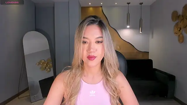 RebeccaHudson online show from March 25, 7:28 pm