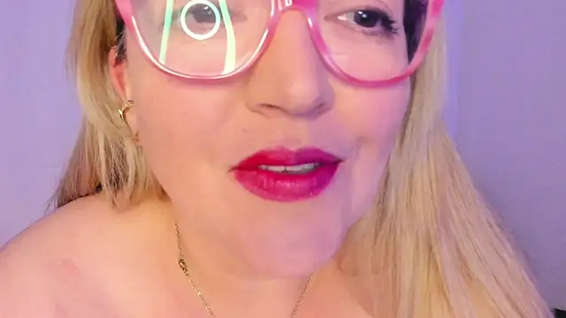 Naty Mature  online show from November 15, 7:37 pm