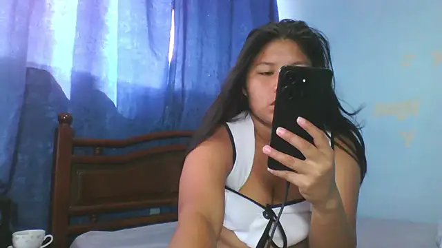 JenniferChian online show from May 5, 12:41 pm