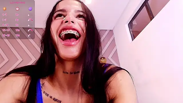 Torimonroe  online show from January 31, 7:11 pm