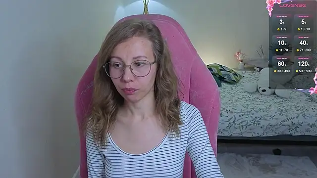 Snapshot of Lill_Mary chatting on September 18, 2:54 am Lill Mary online show from September 18, 2:54 am