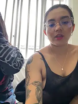 camianddanna online show from December 2, 2:08 pm