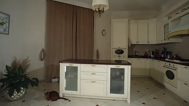 HeyBananas online show from October 15, 5:37 pm