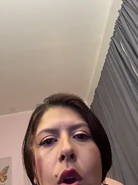 liss black online show from November 28, 4:37 am