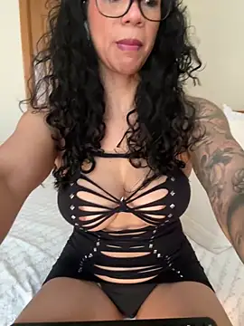 soli-lov online show from May 28, 10:57 am