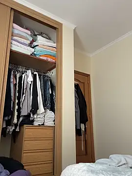 soli-lov online show from October 28, 12:33 pm