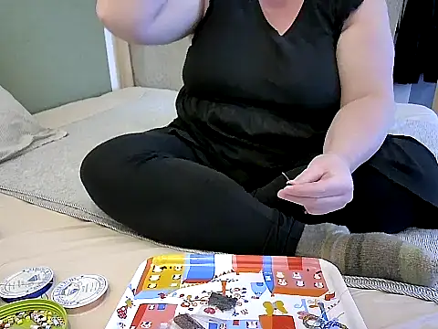 Snapshot of MarthaBriest chatting on September 24, 7:51 am MarthaBriest online show from September 24, 7:51 am