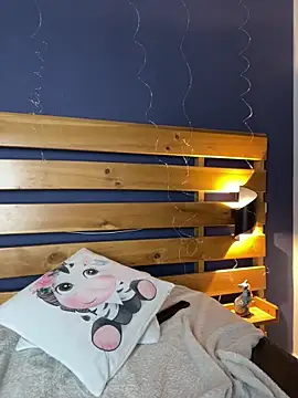 stefania lerner online show from October 28, 1:39 pm