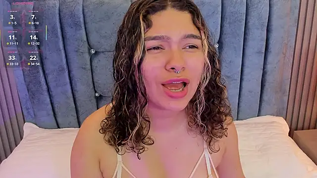pretty sunlight  online show from June 3, 3:07 am