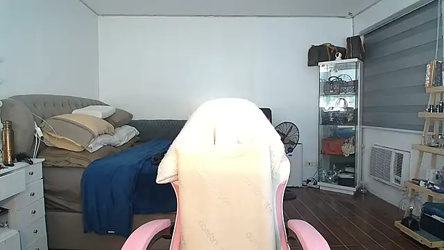 aya saki online show from September 22, 8:02 am