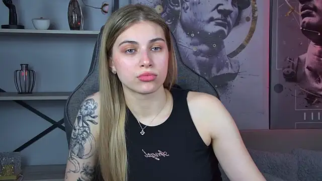 EllieCutes online show from March 15, 9:00 am