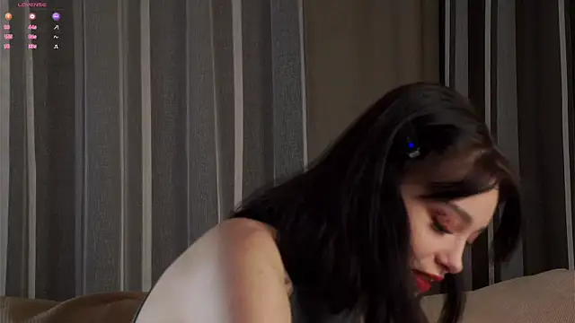 WildaBendell online show from November 30, 11:58 am