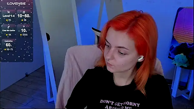 Fire Bestie online show from November 29, 2:21 pm