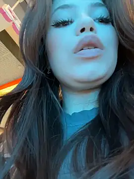 Chloe  Moon online show from April 10, 2:12 pm