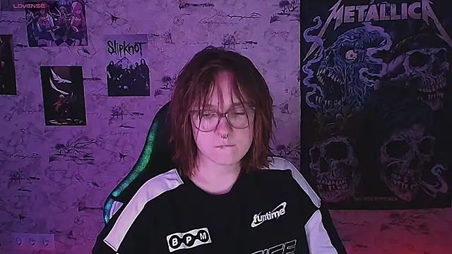 Rudy 02 online show from June 4, 8:46 pm
